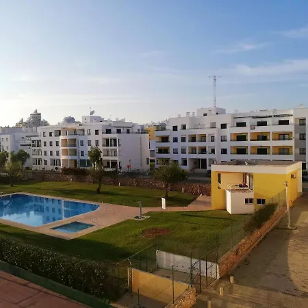 Апартаменты With One Bedroom In Armacao De Pera With Shared Pool Terrace And Wifi 500 M From The Beach